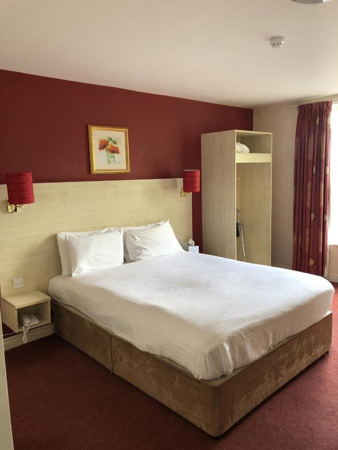 Stafford South Hatherton Hotel Penkridge Exterior foto